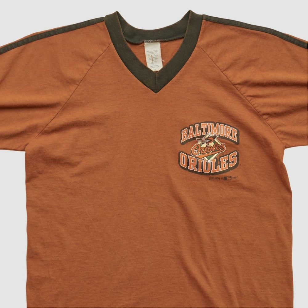 Baltimore Orioles 1997 T-shirt - Clay - Vintage T-shirts