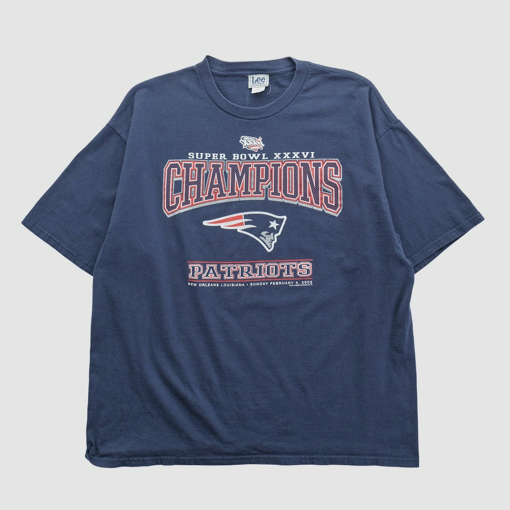 New England Patriots Lee Apparel 2002 T-shirt - Navy T-shirts