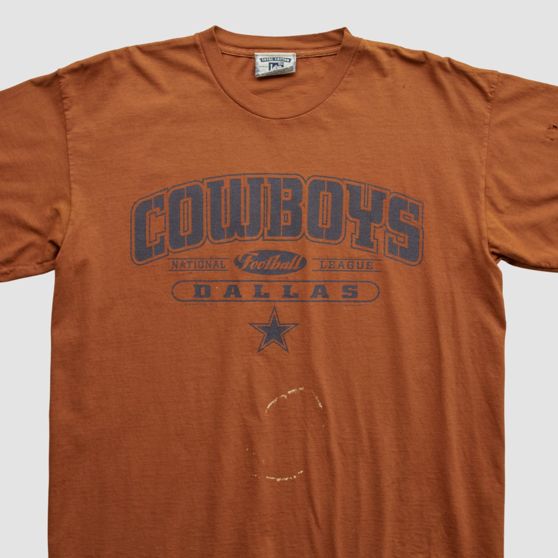 Dallas Cowboys Lee Apparel 90s T-shirt - Clay T-shirts