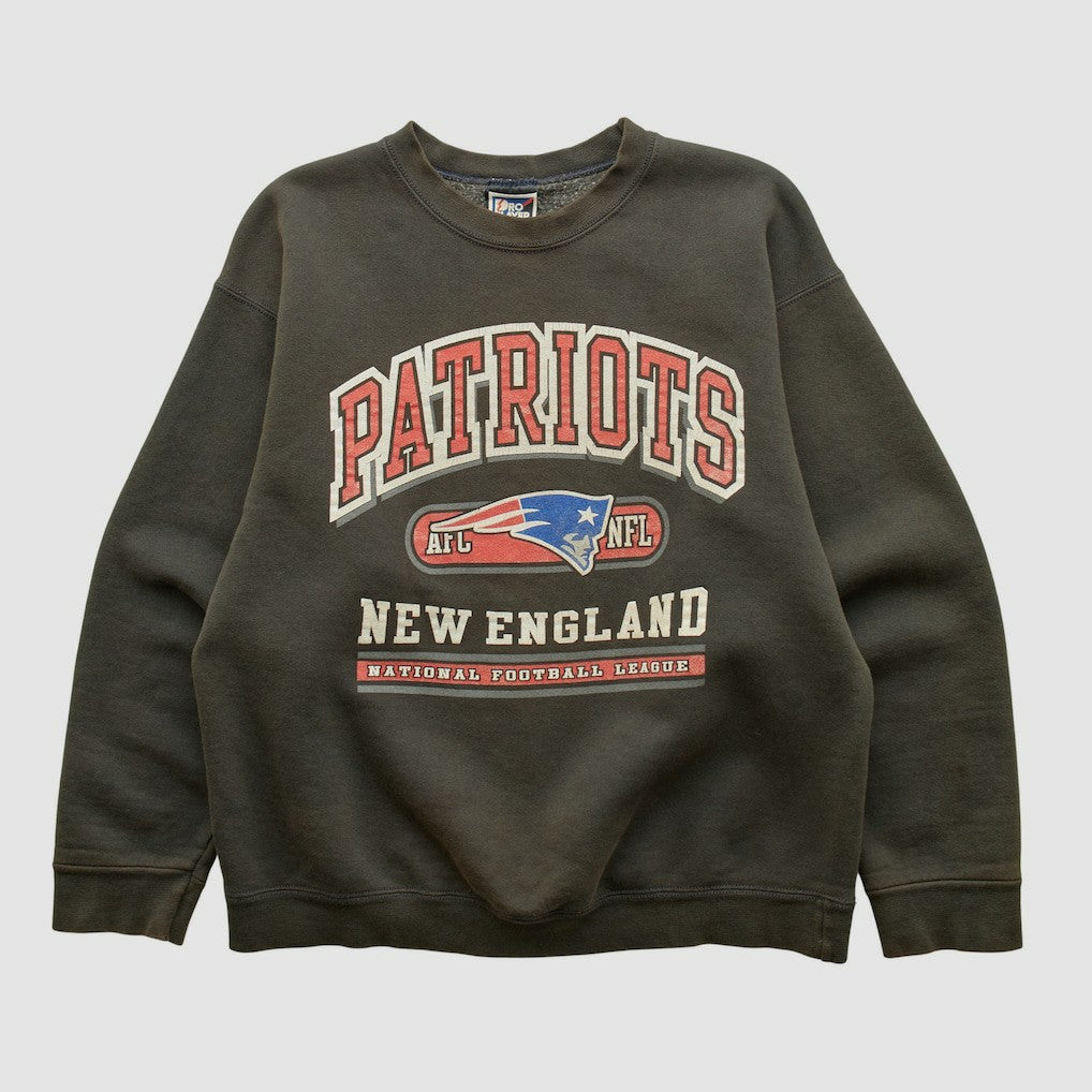 New England Patriots Pro Player 90s Pullover Sweatshirt - Charcoal Pullover