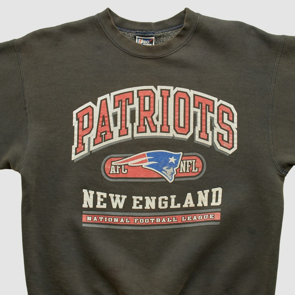 New England Patriots Pro Player 90s Pullover Sweatshirt - Charcoal Pullover