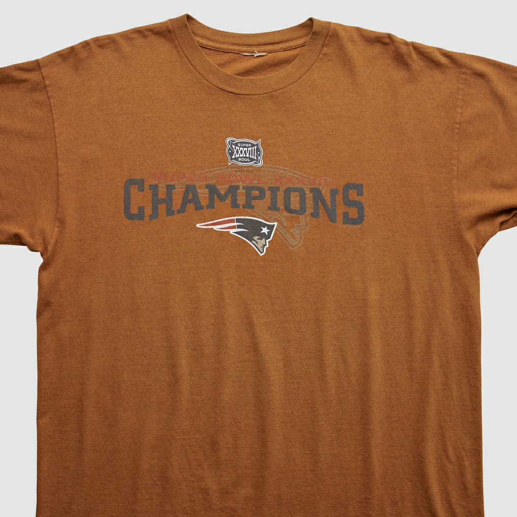 New England Patriots 2004 T-shirt - Clay T-shirts