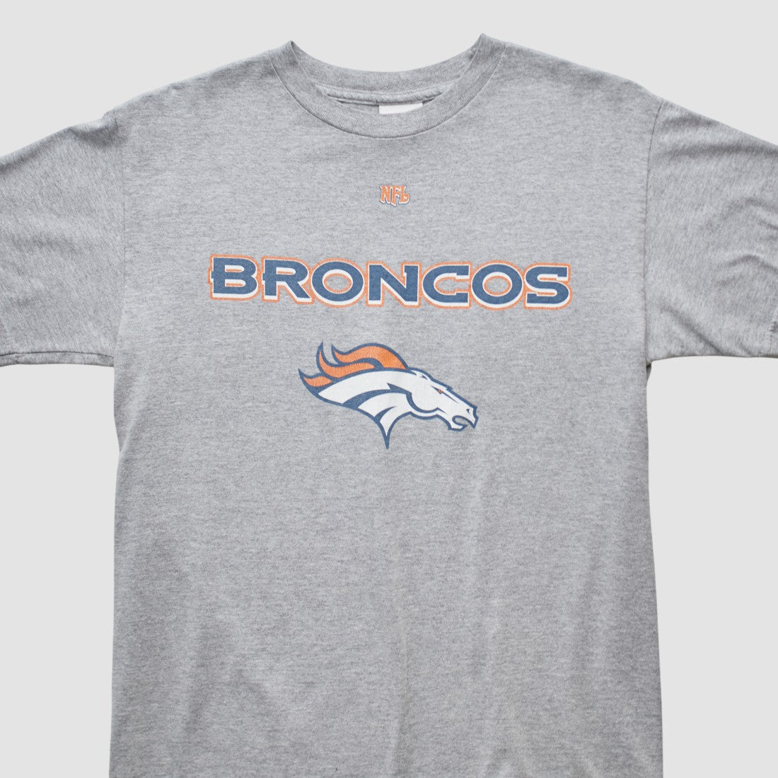 Denver Broncos NFL 2000s T-shirt - Heather Gray T-shirts