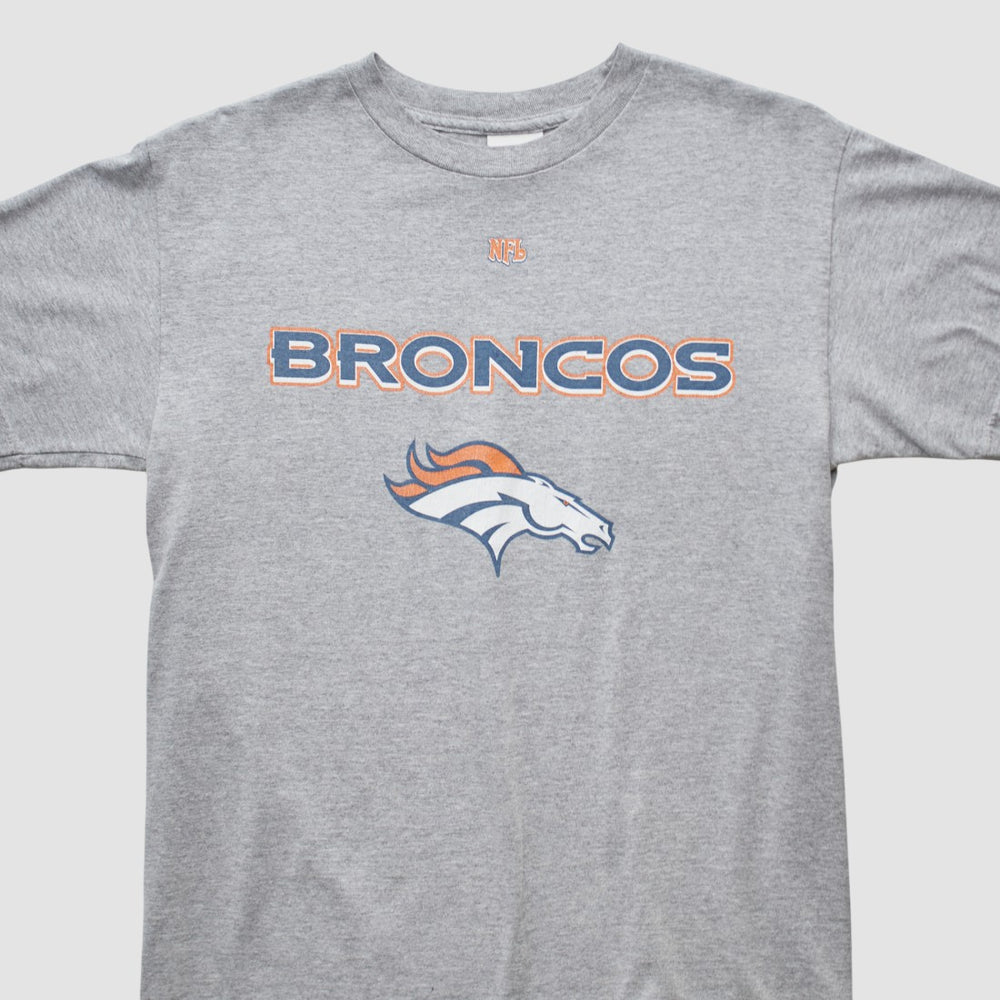 Denver Broncos NFL 2000s T-shirt - Heather Gray T-shirts