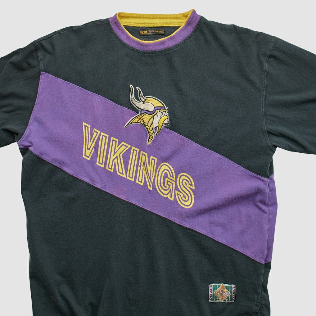 Minnesota Vikings Mirage 90s Long Sleeve T-shirt - Black T-shirts