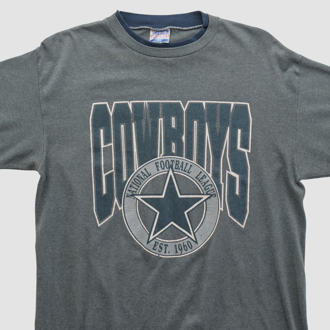 Dallas Cowboys Trench 90s T-shirt - Gray T-shirts