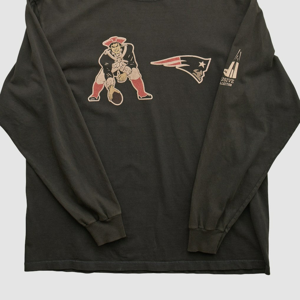 New England Patriots Reebok 2000s Long Sleeve T-shirt - Charcoal T-shirts