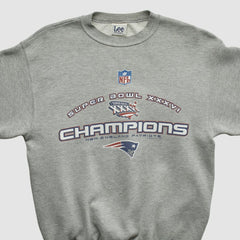 New England Patriots Lee Sport 2002 Pullover Sweatshirt - Heather Gray Pullover
