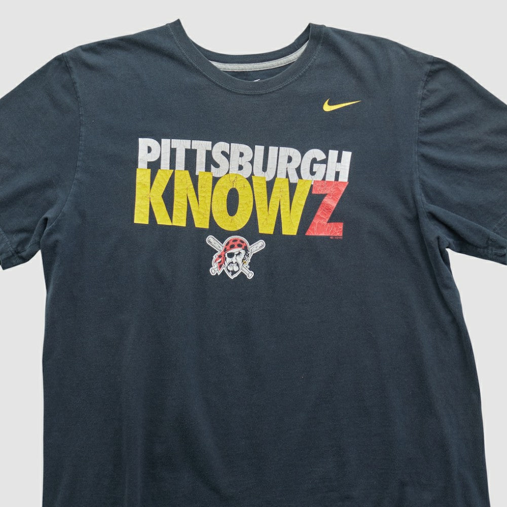 Pittsburgh Pirates Nike 2010s T-shirt - Black - Vintage T-shirts