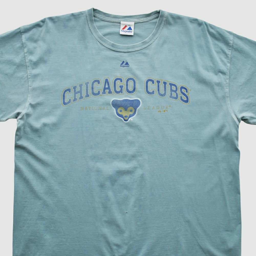Chicago Cubs Majestic 2000s T-shirt - Light Blue - XVintage T-shirts