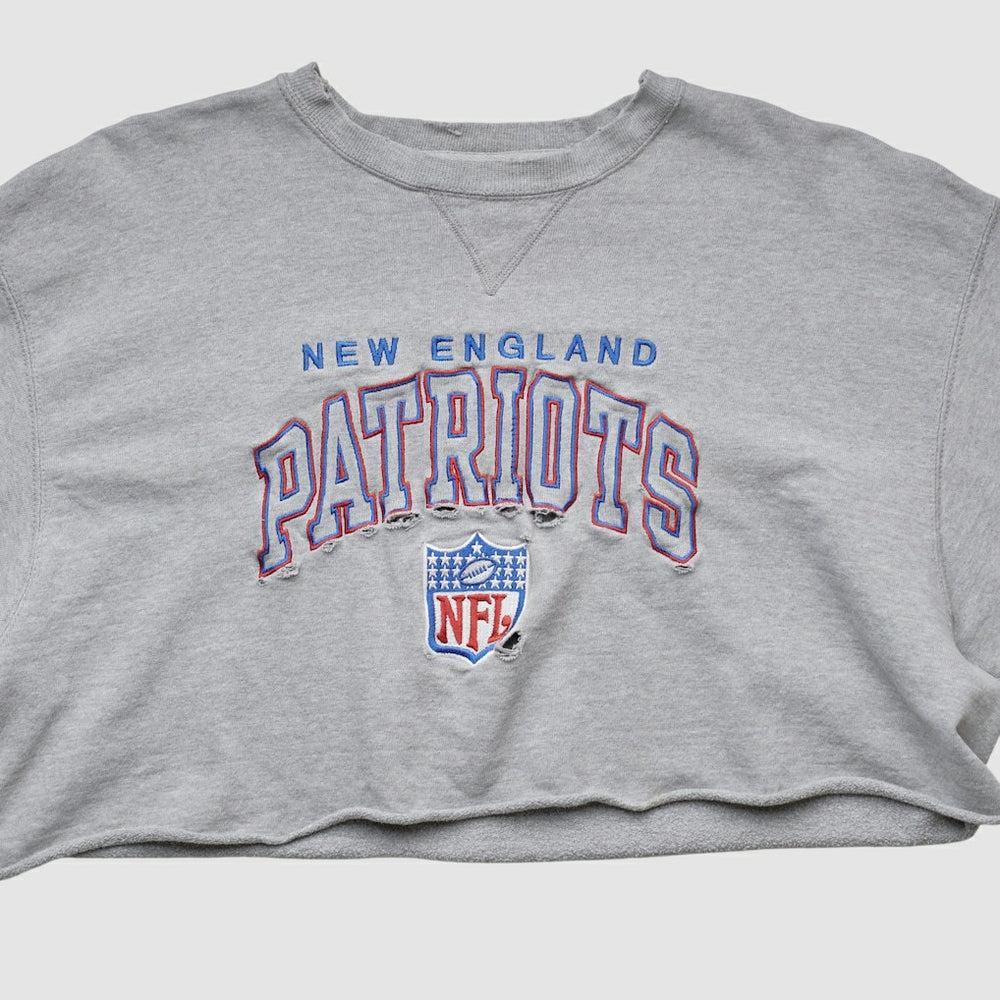 New England Patriots Champion 90s Pullover Sweatshirt - Heather Gray Pullover