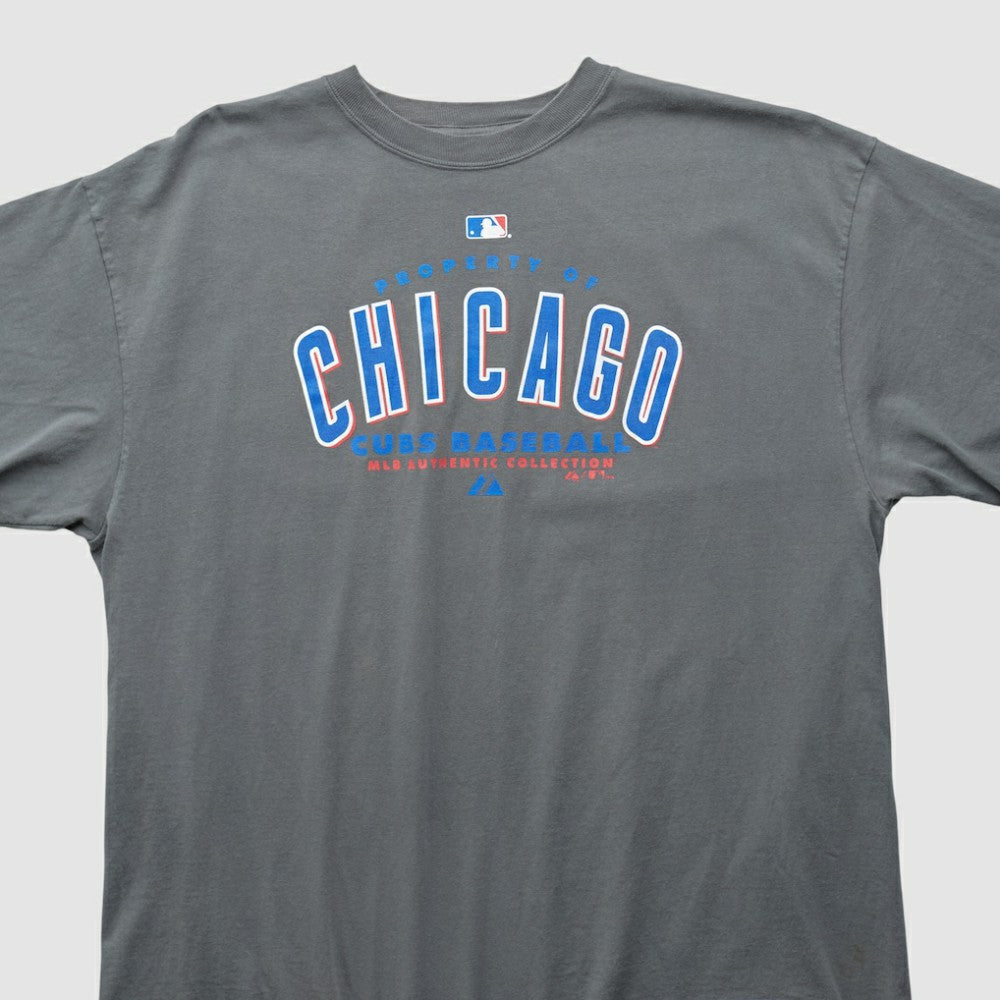 Chicago Cubs Majestic 2000s T-shirt - Gray - XVintage T-shirts