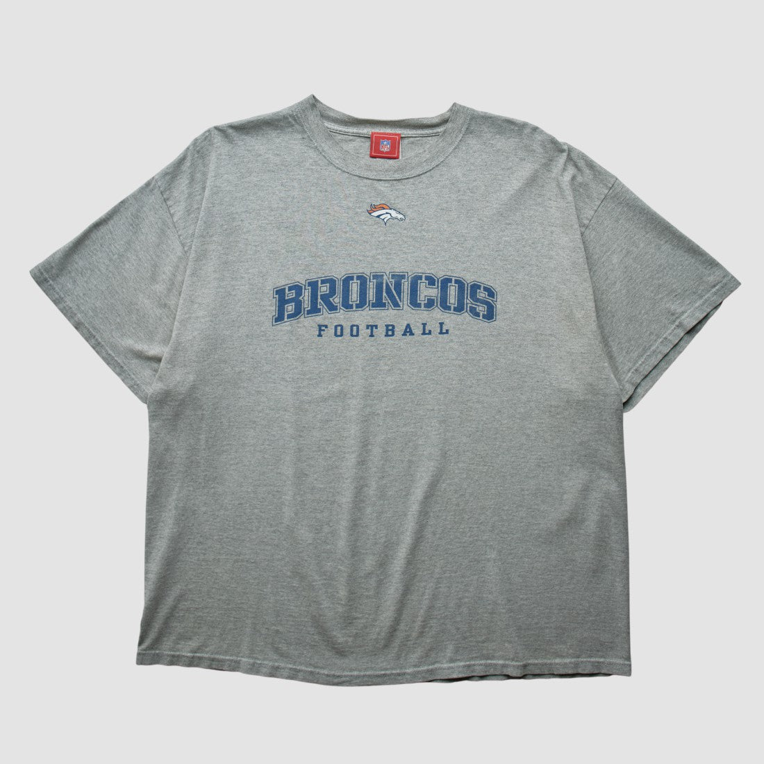 Denver Broncos NFL 2000s T-shirt - Heather Gray T-shirts