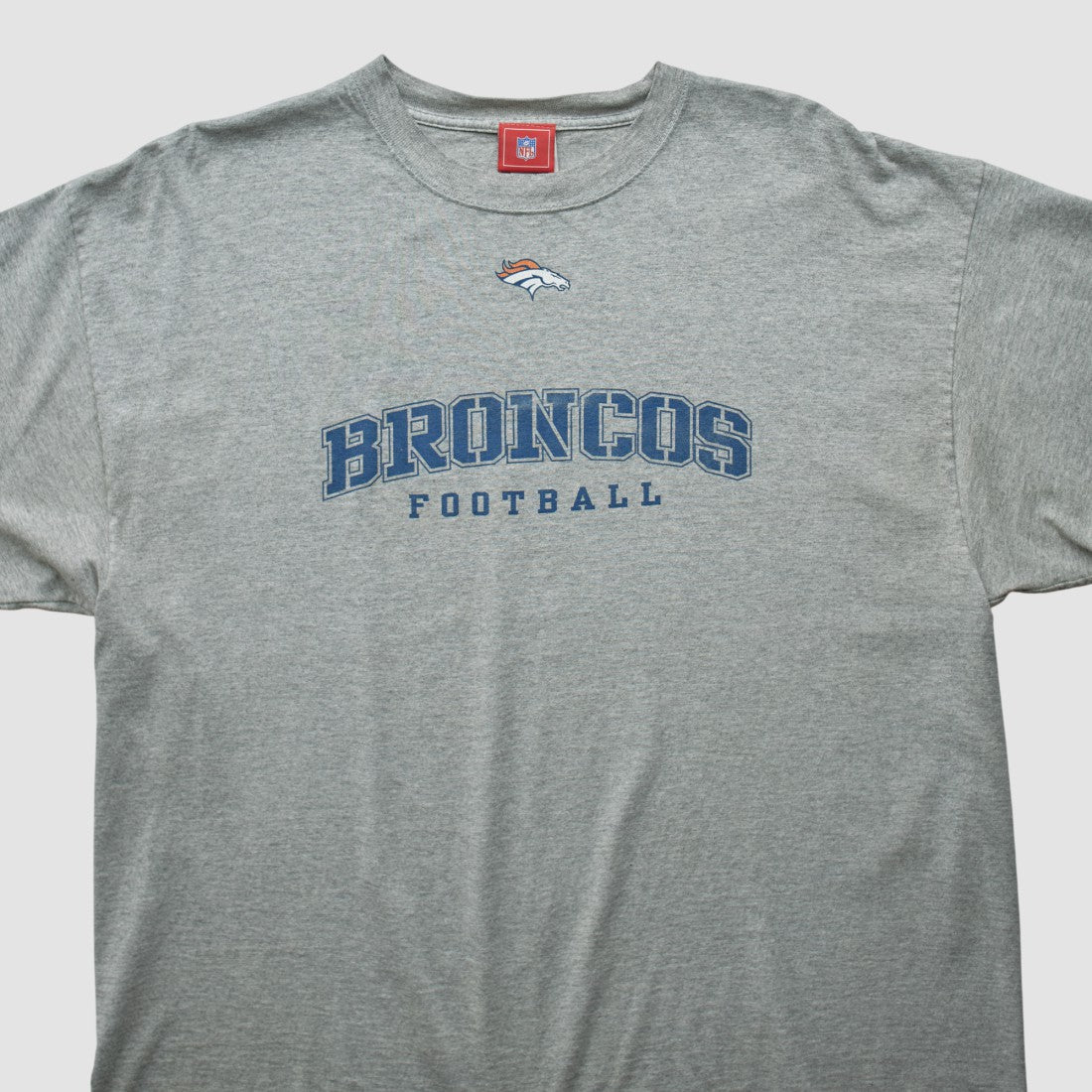Denver Broncos NFL 2000s T-shirt - Heather Gray T-shirts
