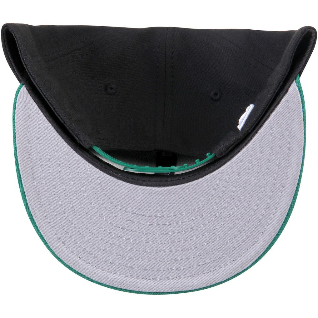 Boston Celtics 2-Tone 9FIFTY Adjustable Snapback Hat Black/Kelly Green - New Era