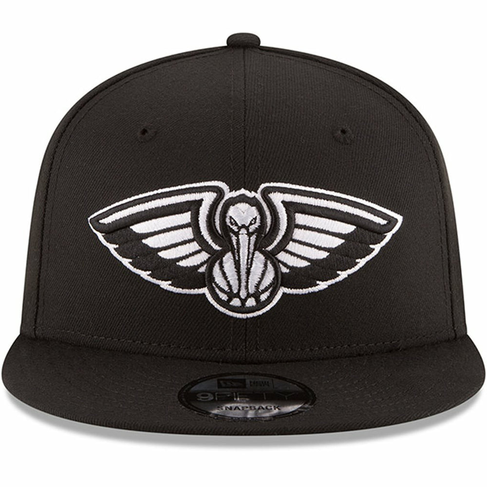 New Orleans Pelicans Black & White Logo 9FIFTY Adjustable Snapback Hat Black - New Era