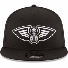 New Orleans Pelicans Black & White Logo 9FIFTY Adjustable Snapback Hat Black - New Era