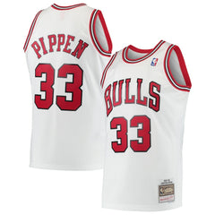 Scottie Pippen Chicago Bulls Hardwood Classics Swingman Jersey White - Mitchell & Ness