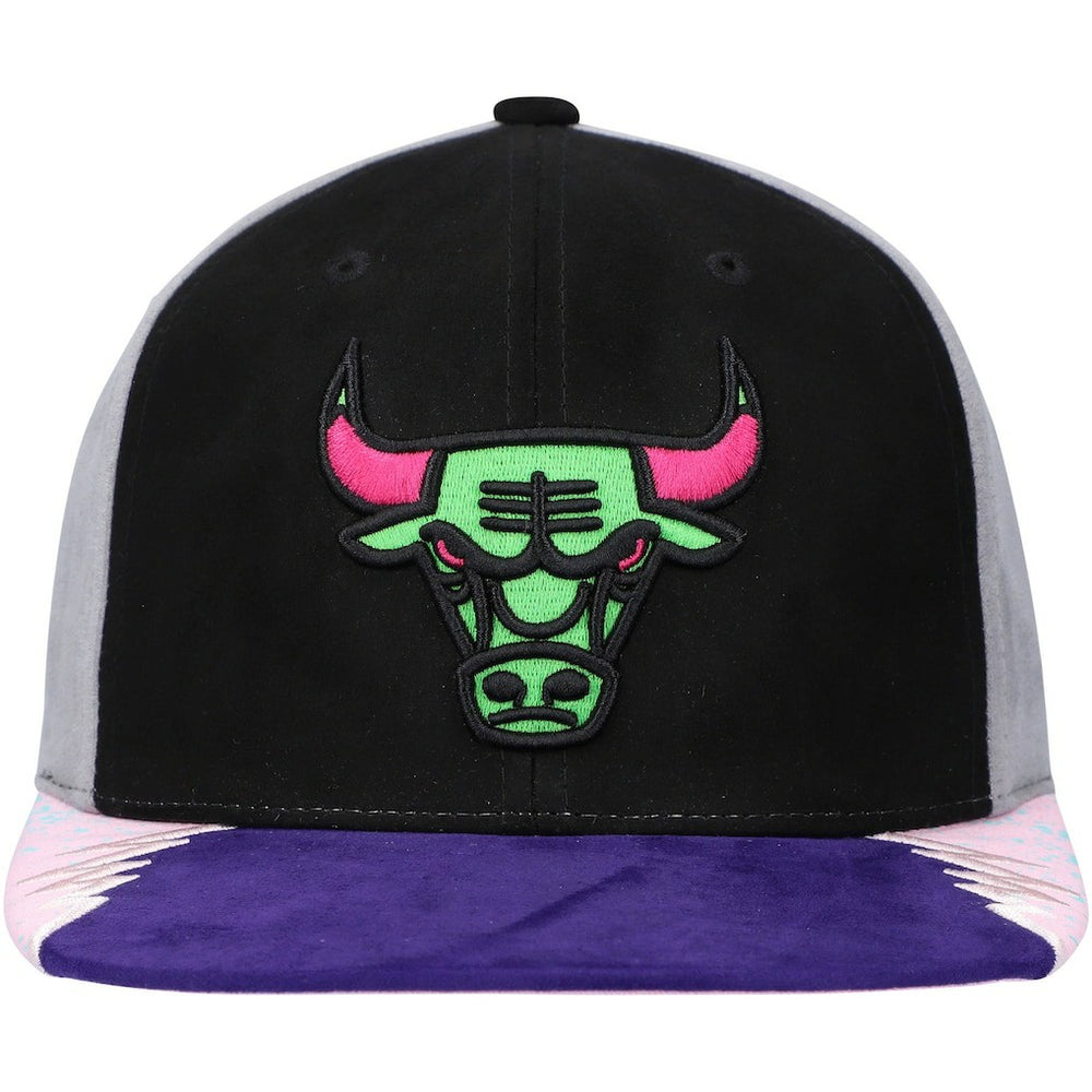 Chicago Bulls Day 5 Snapback Hat Black/Pink - Mitchell & Ness
