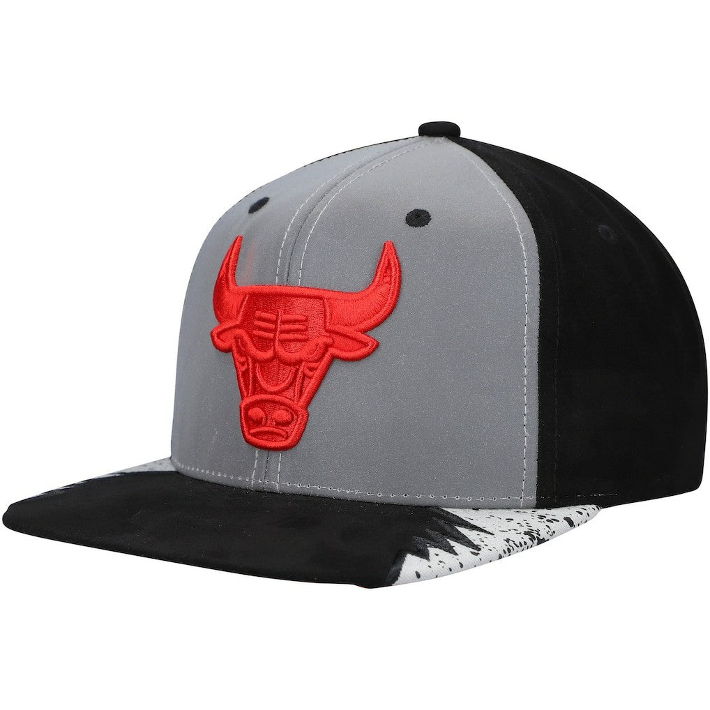 Chicago Bulls Day 5 Snapback Hat Silver/Gray - Mitchell & Ness