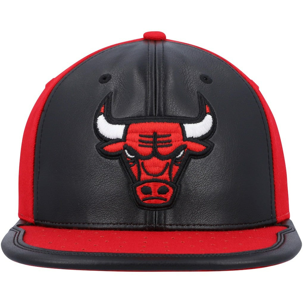 Chicago Bulls Day One Snapback Hat Black/Red - Mitchell & Ness