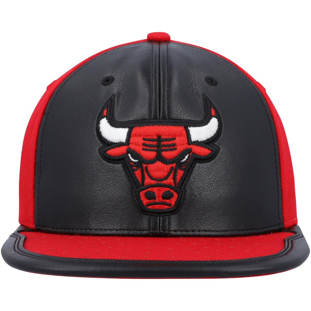 Chicago Bulls Day One Snapback Hat Black/Red - Mitchell & Ness
