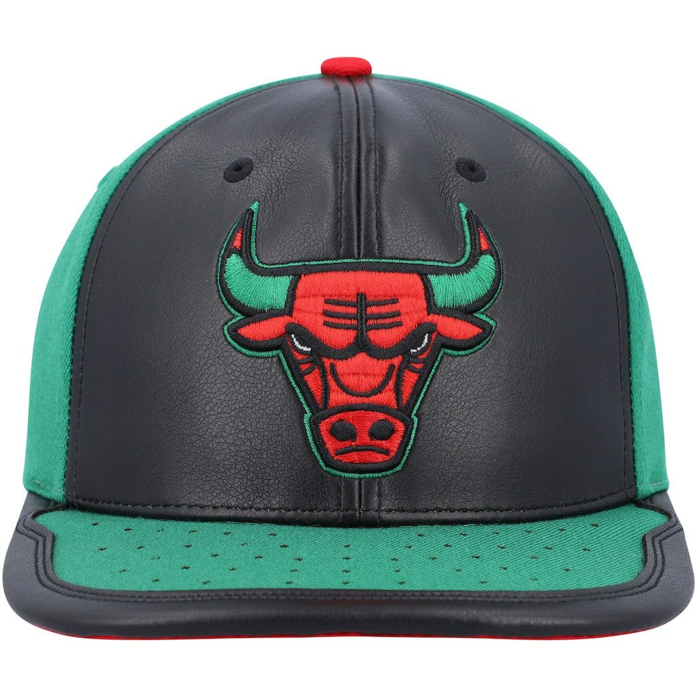 Chicago Bulls Day One Snapback Hat Black/Green - Mitchell & Ness