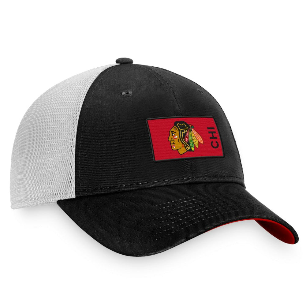 Chicago Blackhawks Fanatics Authentic Pro Rink Trucker Snapback Hat - Black/White | US 4465051