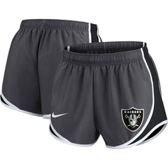 Las Vegas Raiders Women's Plus Size Logo Performance Tempo Shorts - Charcoal Shorts