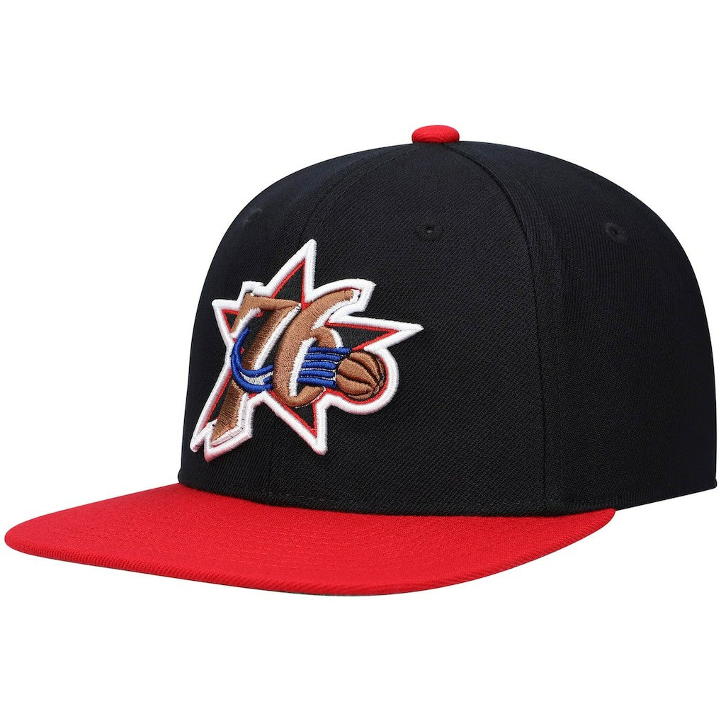 Philadelphia 76ers Hardwood Classics Team Two-Tone 2.0 Snapback Hat Black/Red - Mitchell & Ness