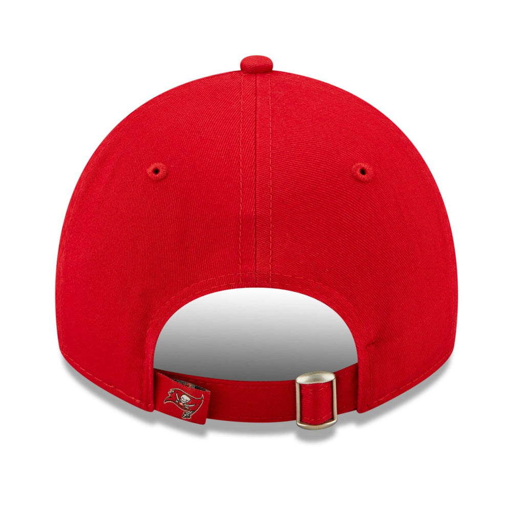 Tampa Bay Buccaneers New Era Women's Formed 9TWENTY Adjustable Hat - Red Hats