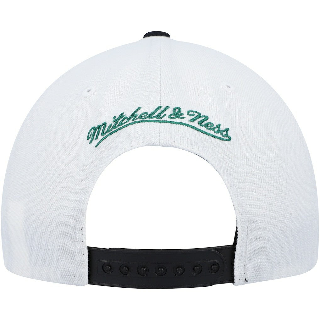 Chicago Bulls Day One Snapback Hat White/Green - Mitchell & Ness