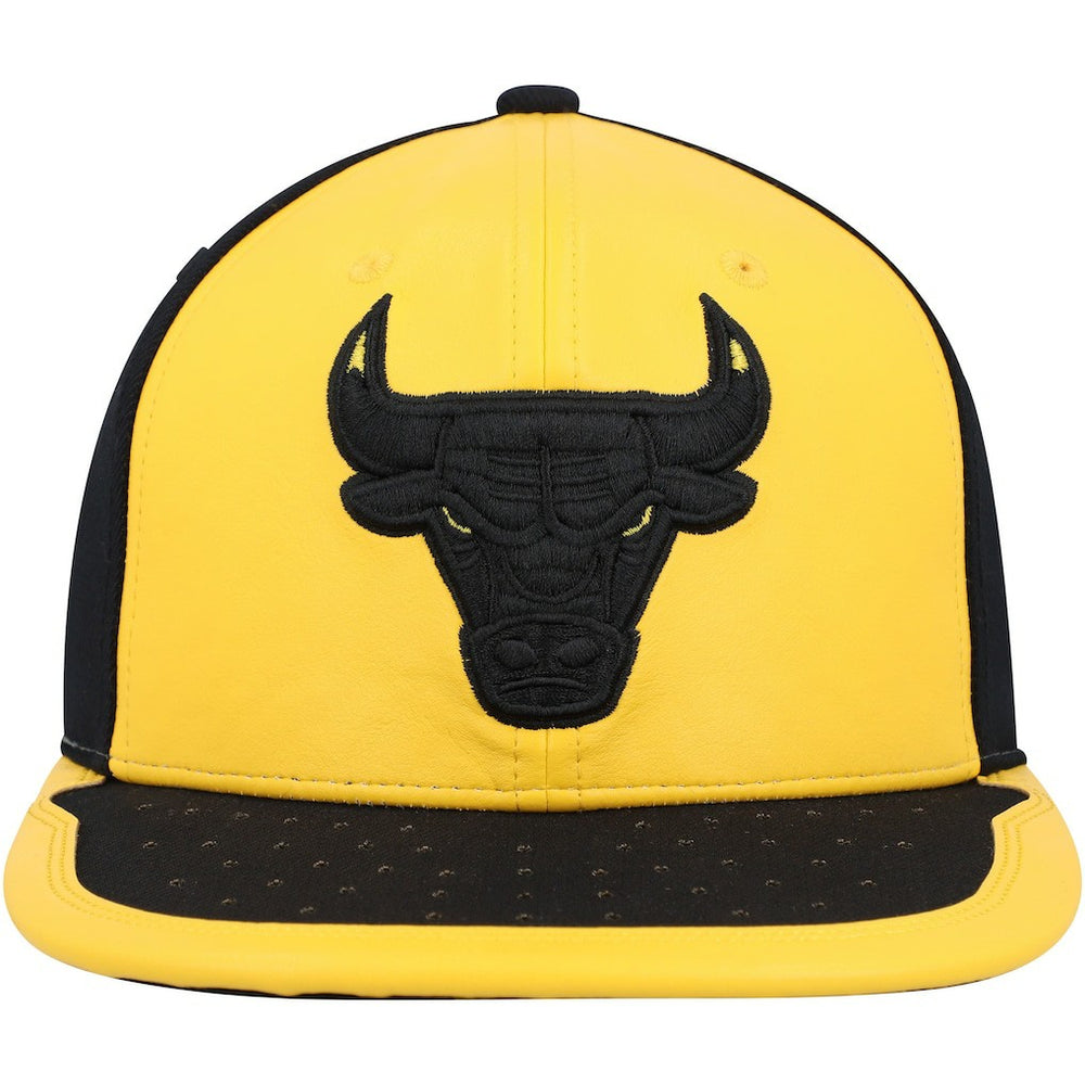 Chicago Bulls Day One Snapback Hat Yellow/Black - Mitchell & Ness