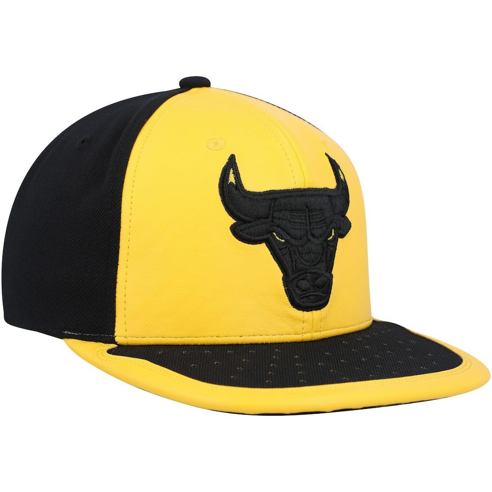 Chicago Bulls Day One Snapback Hat Yellow/Black - Mitchell & Ness