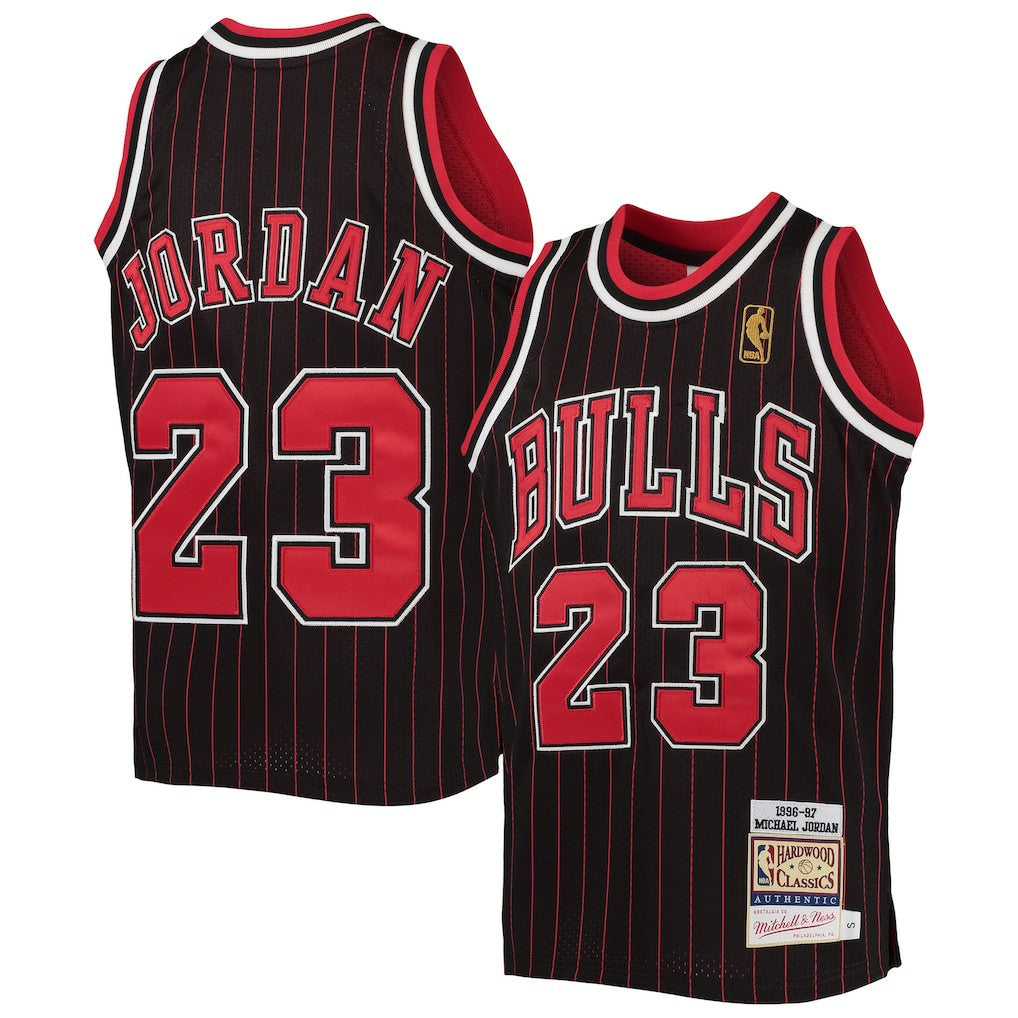 Michael Jordan Chicago Bulls Youth 1996-97 Hardwood Classics Authentic Jersey Black/Red - Mitchell & Ness