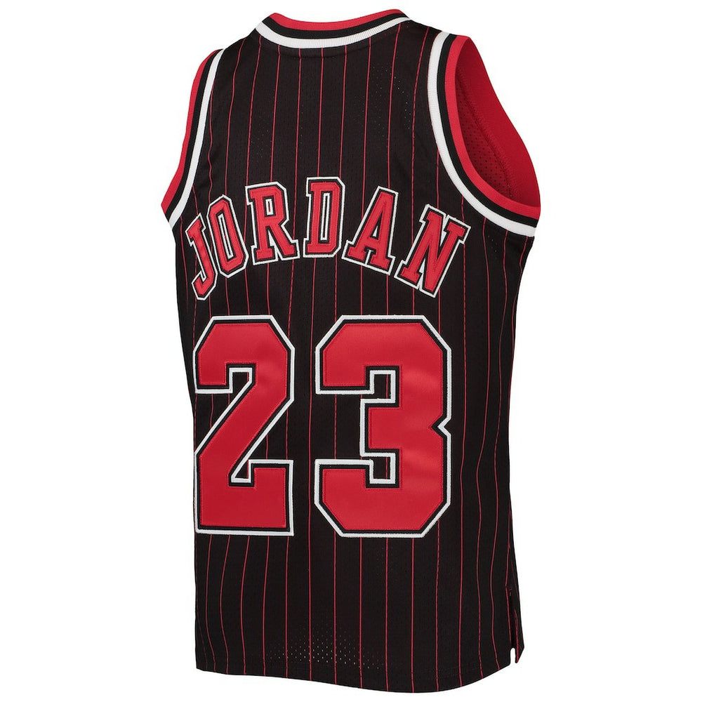 Michael Jordan Chicago Bulls Youth 1996-97 Hardwood Classics Authentic Jersey Black/Red - Mitchell & Ness