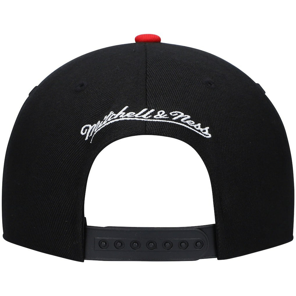 Philadelphia 76ers Hardwood Classics Low Big Face Snapback Hat Black/Red - Mitchell & Ness