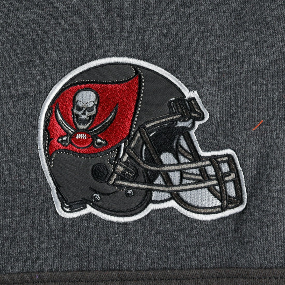 Tampa Bay Buccaneers Starter Extreme Pullover Hoodie - Heather Charcoal/Red Hoodies