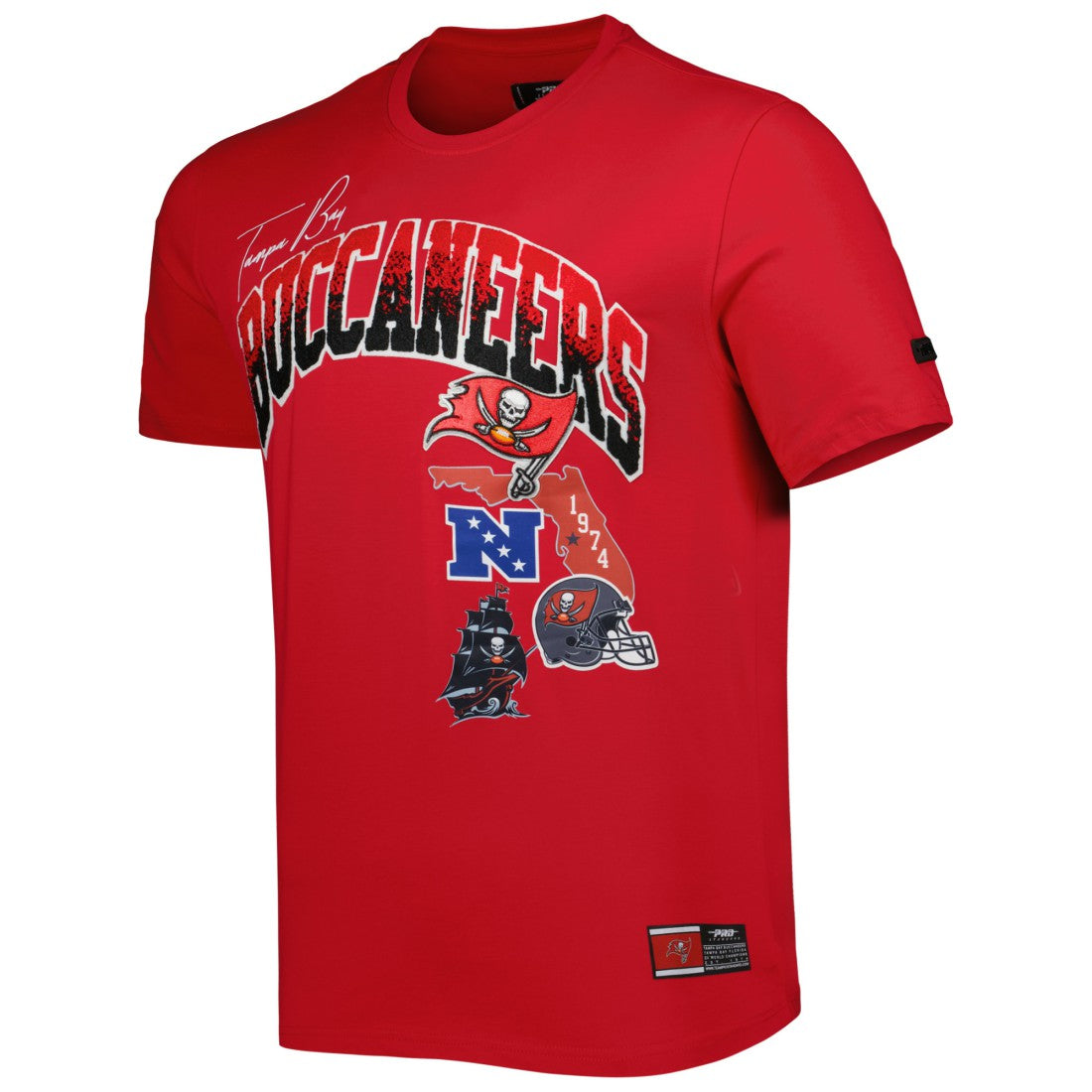 Tampa Bay Buccaneers Pro Standard Hometown Collection T-Shirt - Red T-shirts