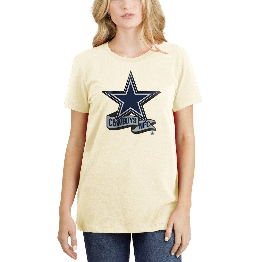 Dallas Cowboys New Era Women's Chrome Sideline T-Shirt - Cream T-shirts