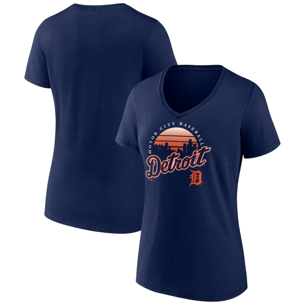 Detroit Tigers Women's One Champion V-Neck T-Shirt - Navy T-shirts