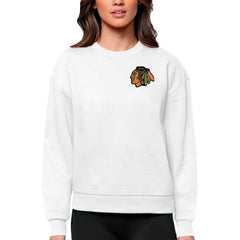 Chicago Blackhawks Antigua Women's Victory Crewneck Pullover Sweatshirt - White | US 5084372