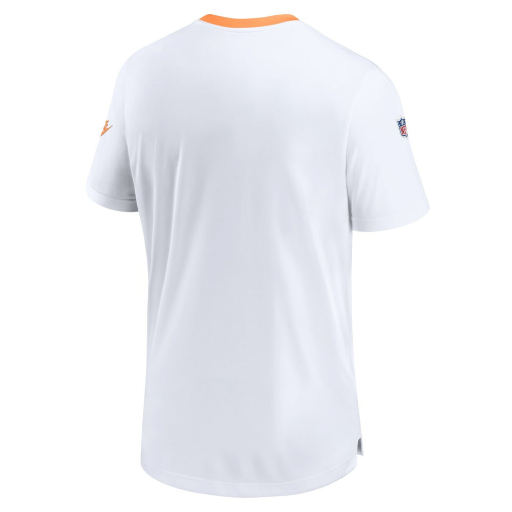 Tampa Bay Buccaneers Throwback Coach Performance T-Shirt - White T-shirts
