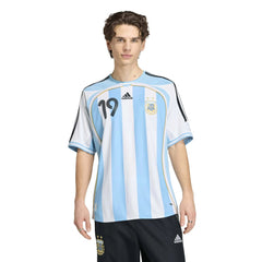 Adidas 2006 Argentina Men's Retro Stadium Home Messi #19 Soccer Jersey White / Clear Blue