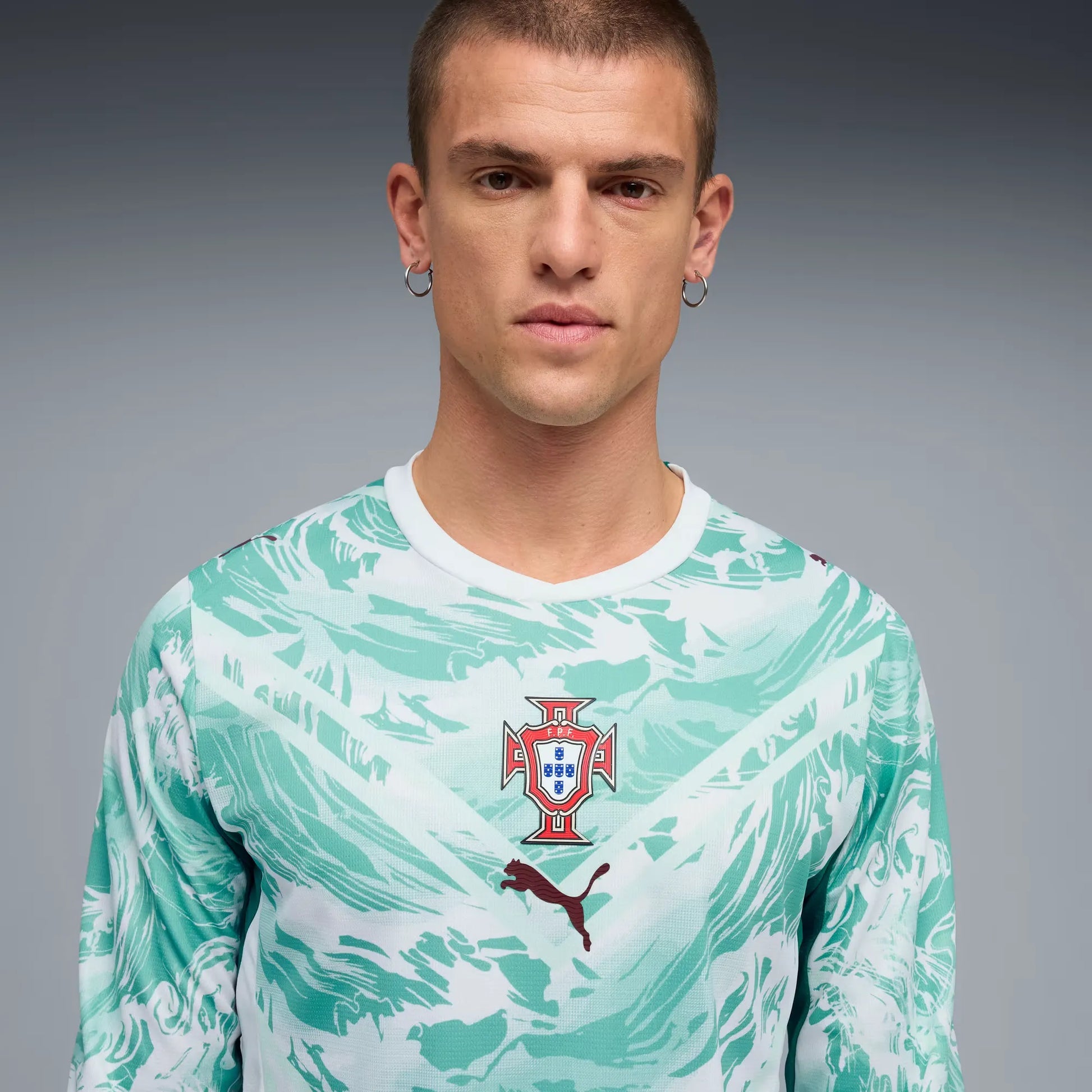 Puma 2026-27 Portugal Men's Stadium Away Long-Sleeve Soccer Jersey Puma White-Green Lagoon