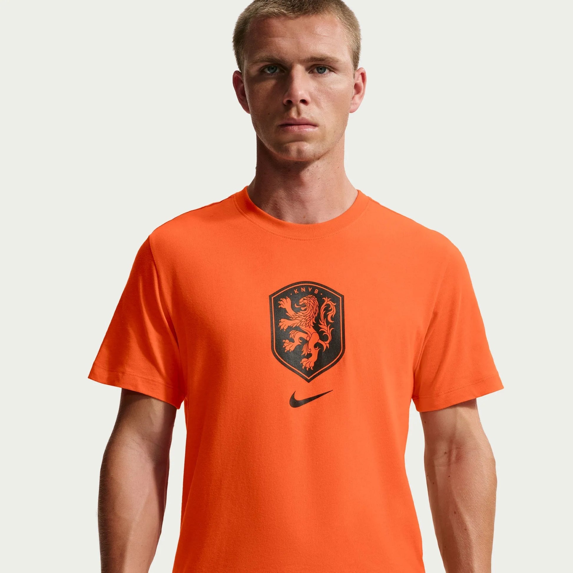 Nike 2026-27 Netherlands Men's Crest Tee Safety Orange