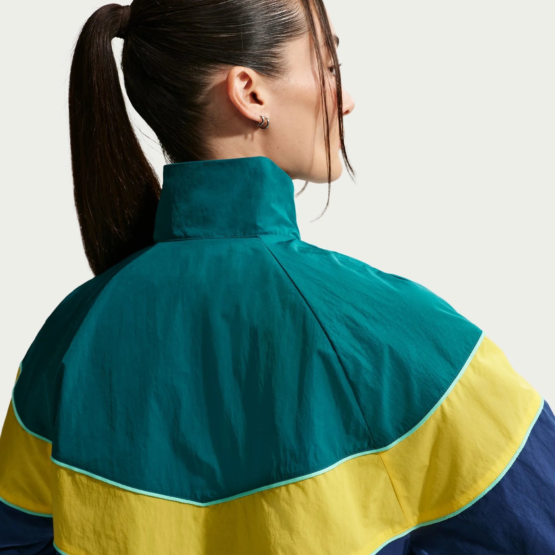 Nike 2026-27 Brazil Women's UV Woven Jacket Coastal Blue/Geode Teal/Midwest Gold/Midwest Gold